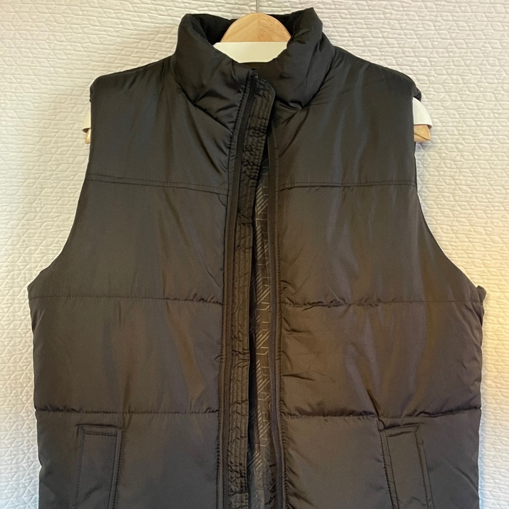 Black puffer Vest